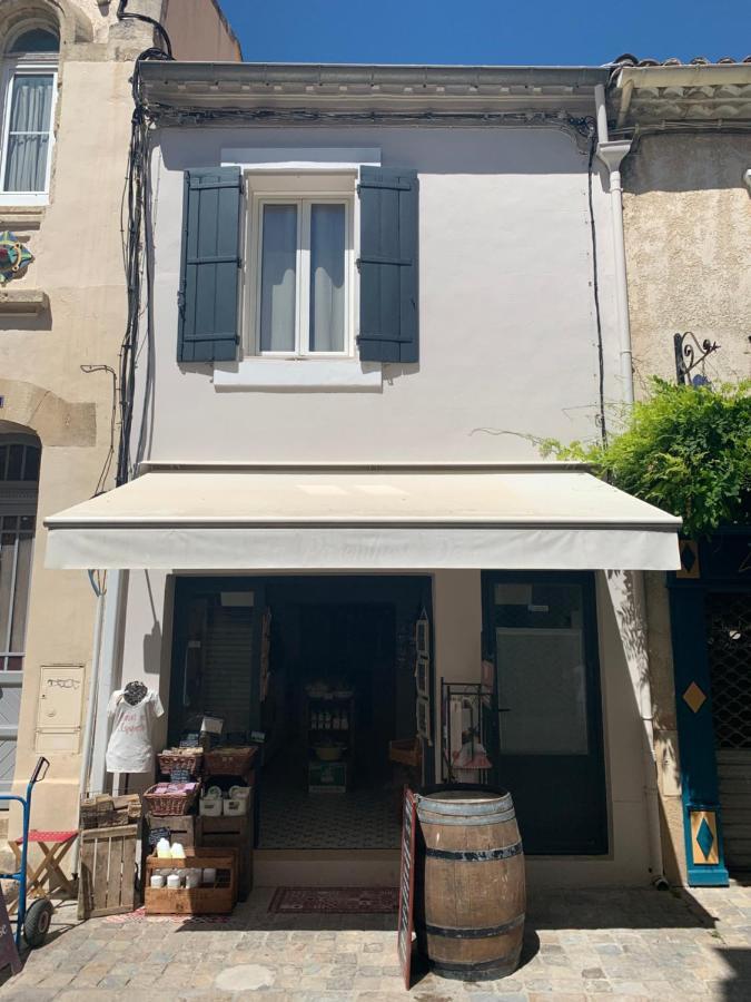 Bel Appartement Terrasse 4 Étoiles Intra Muros Aigues-Mortes Esterno foto