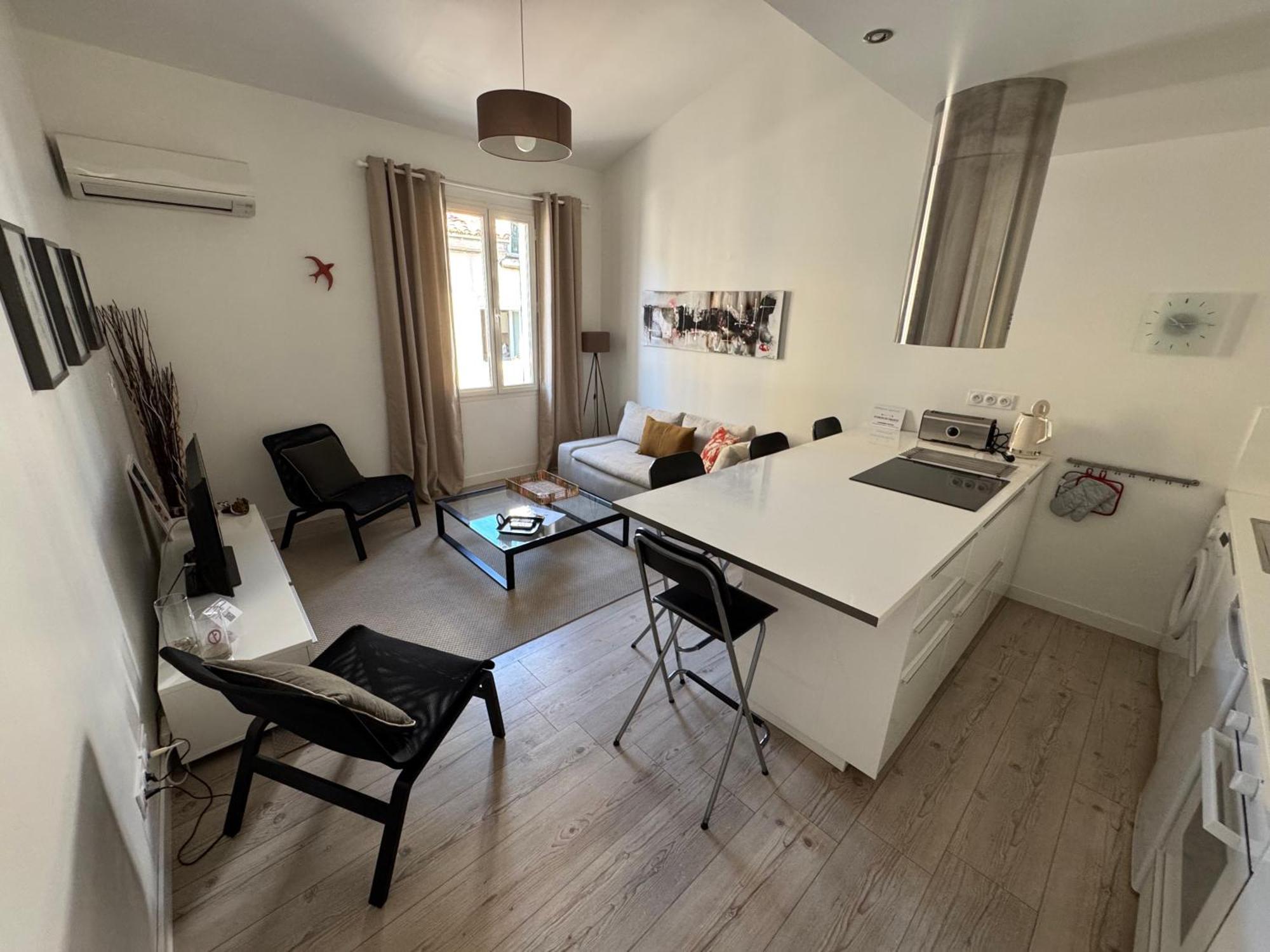 Bel Appartement Terrasse 4 Étoiles Intra Muros Aigues-Mortes Esterno foto